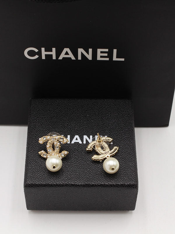 حلق شانيل لولو بيرل كرستال حلق chanel