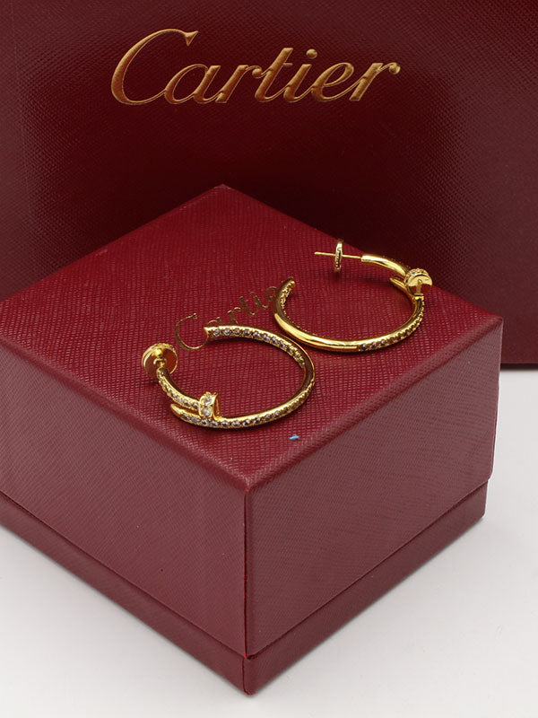 حلق كارتير سيركل زركون وسط لوقو حلق CARTIER