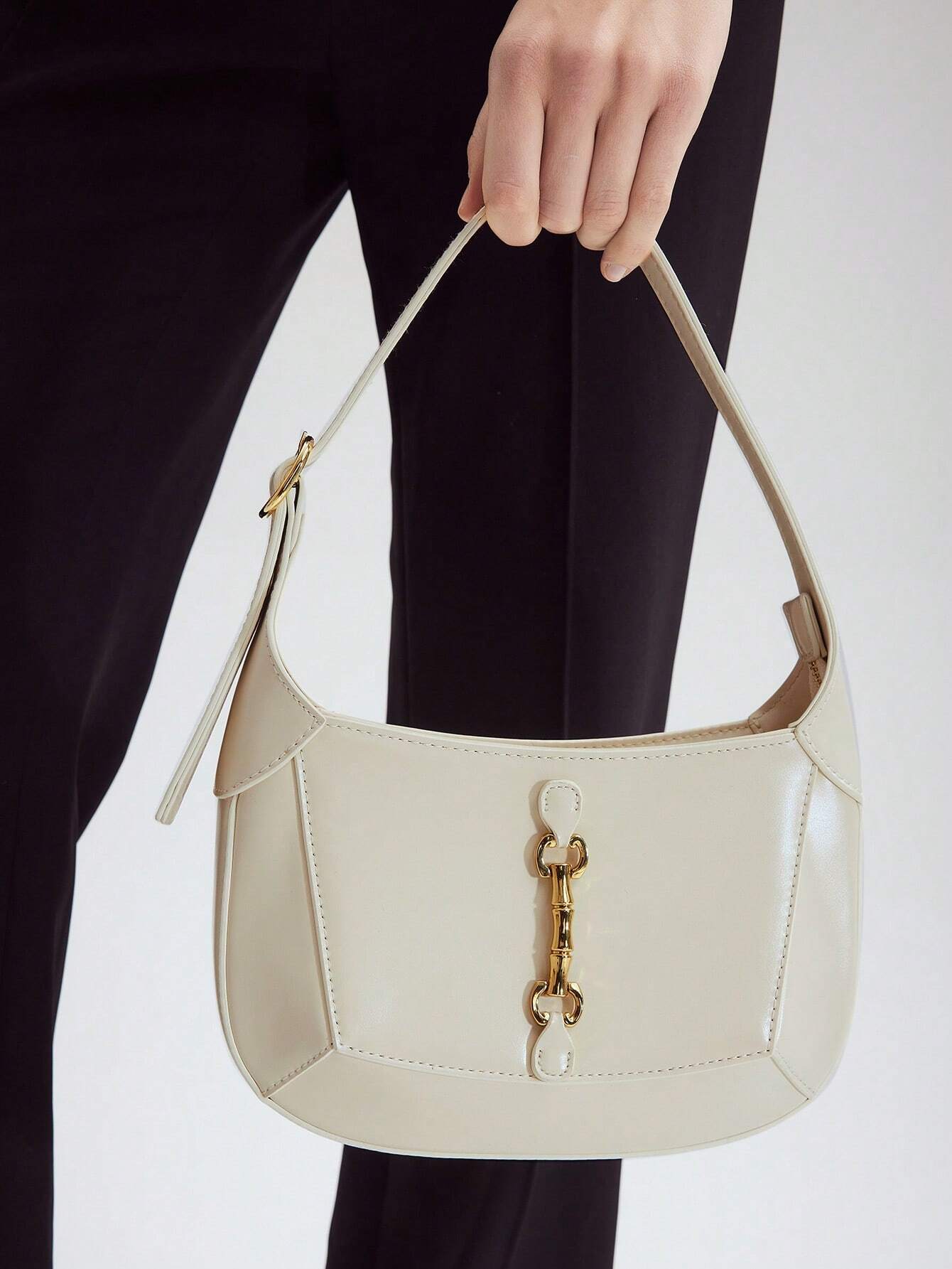 حقيبة كتف نسائية عصرية كريمي شنط وحقائب شنط