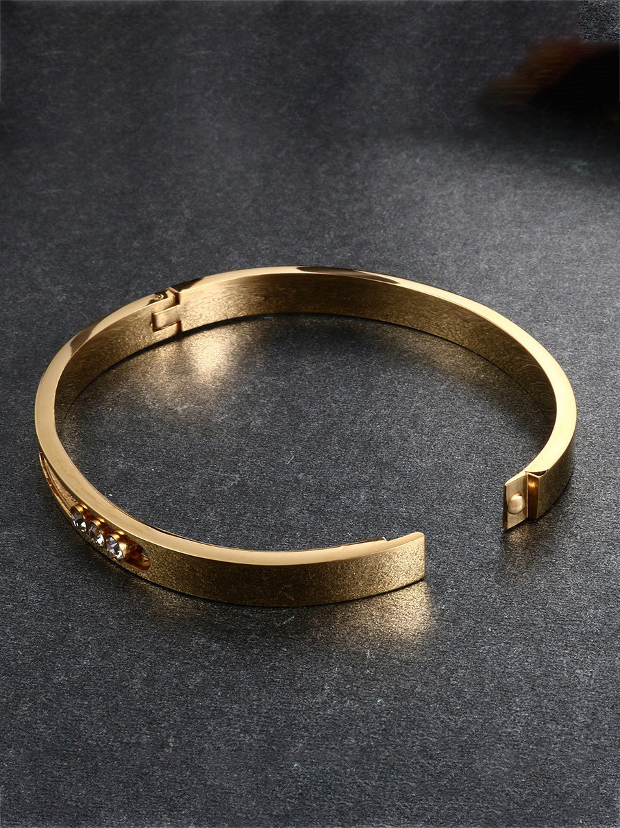 اسوارة ميسيكا messika