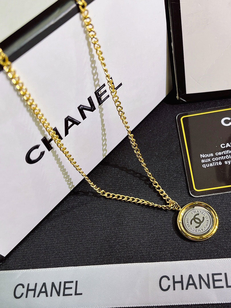 سلسال شانيل بيق لوقو سلسال chanel