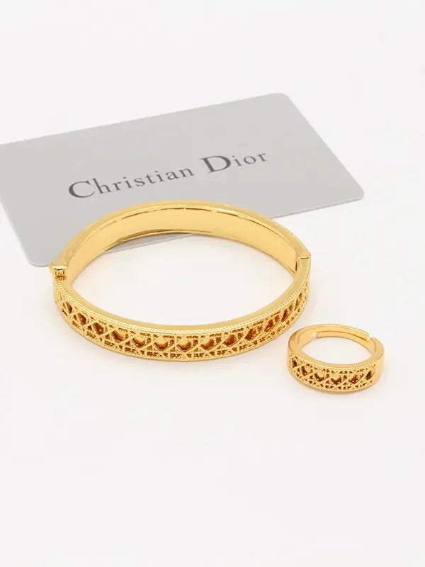 اساور ديور الهبه مع الخاتم مقاس صغير اسواره dior