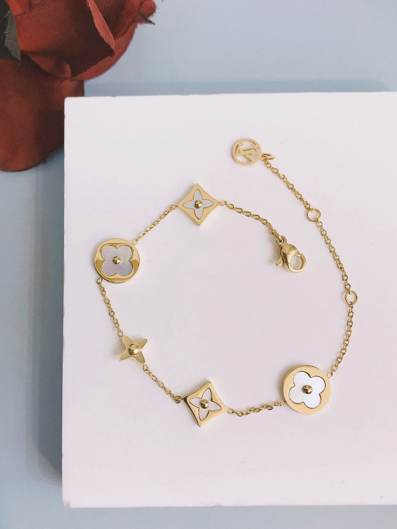 اسواره لويس فيتون لوقو وايت شيل اسواره louis vuitton