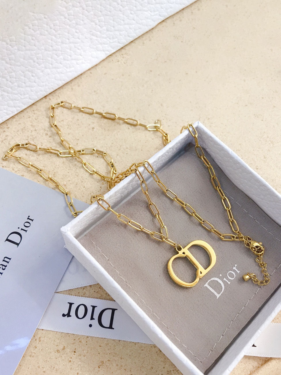 سلسال ديور جنزير طويل سلسال dior