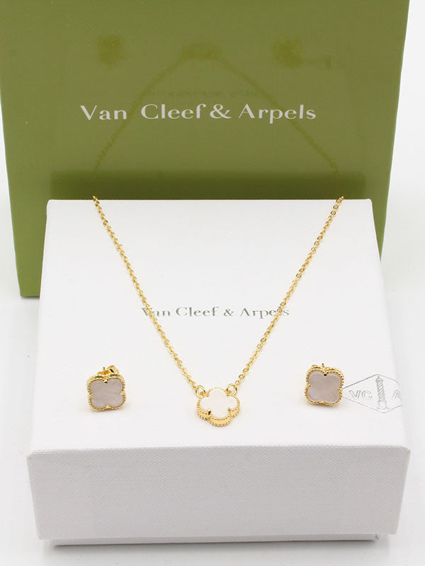 طقم فان كليف ناعم 2 قطع اطقم van cleef ابيض ذهبي