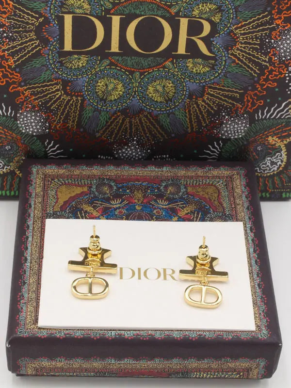 حلق ديور ستار اند لوقو ماستر حلق dior