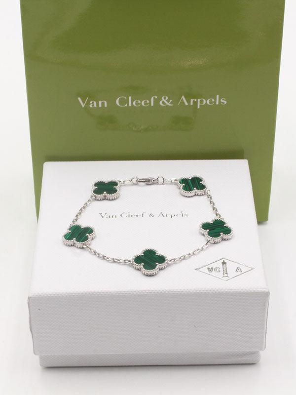 اساور فان كليف الماستر الجديده