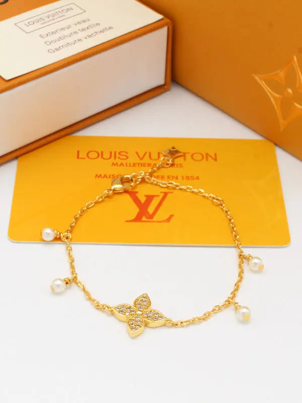 اساور لويس فيتون ملتي بيرل لوقو ماستر اسواره louis vuitton