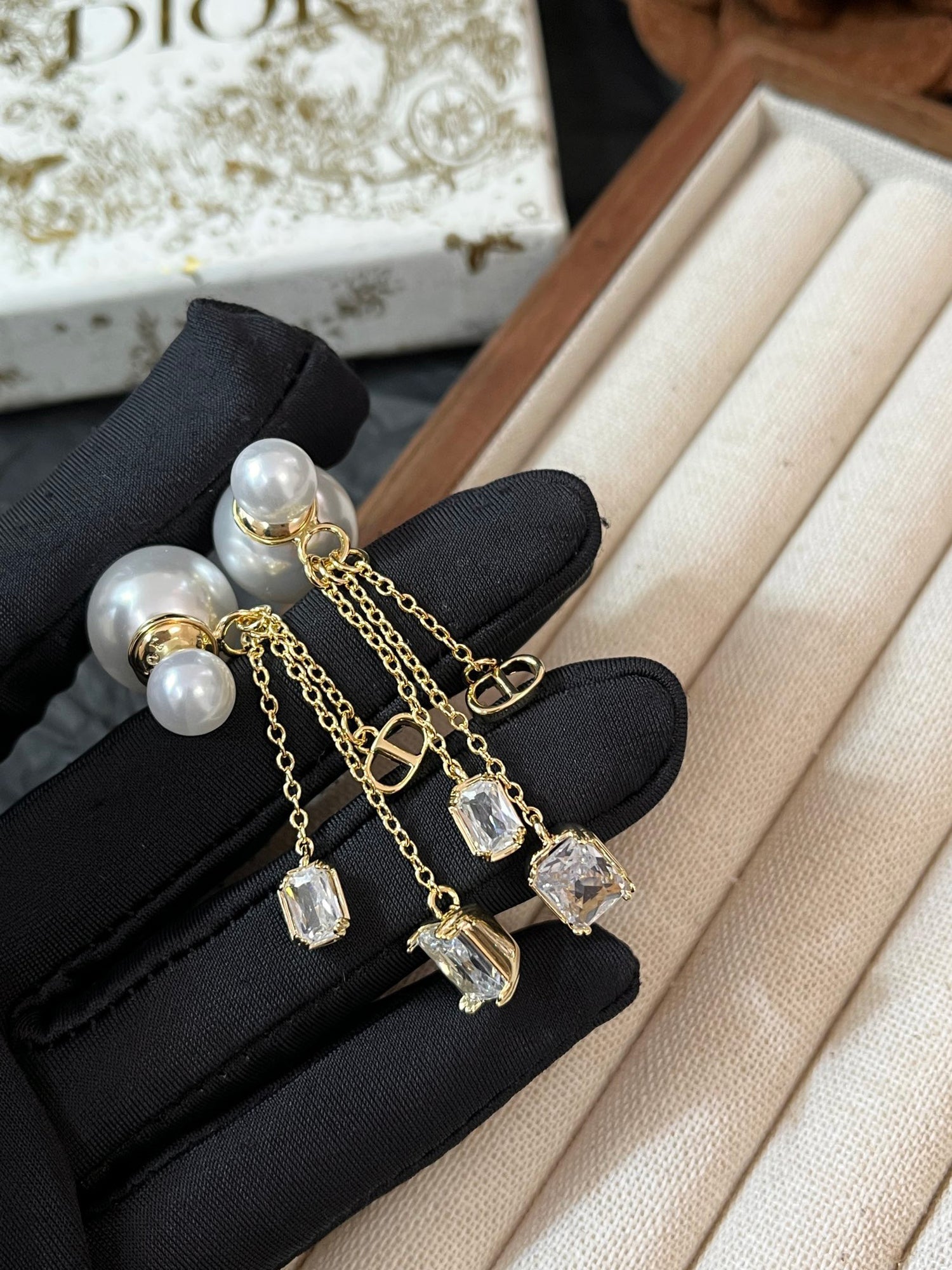 حلق ديور لولو طويل لاينز زركون حلق dior