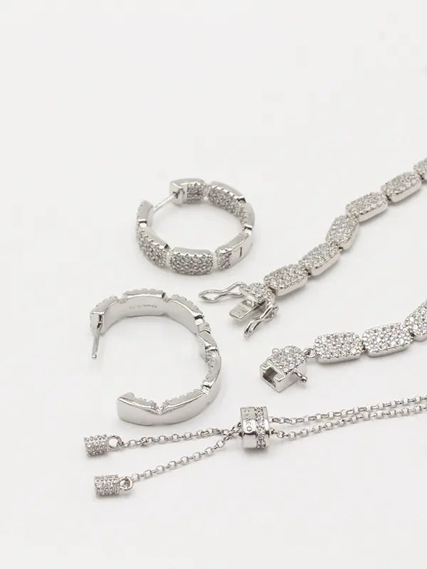 طقم اي بي ام زركون لوقو فضي اطقم APM