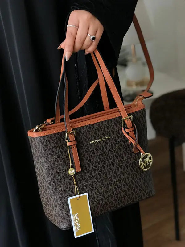شنطة مايكل كورس الماستر شنط وحقائب Michael Kors bags