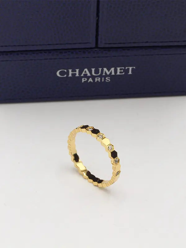 دبلة شومية لوقو هاف ستون خواتم chaumet
