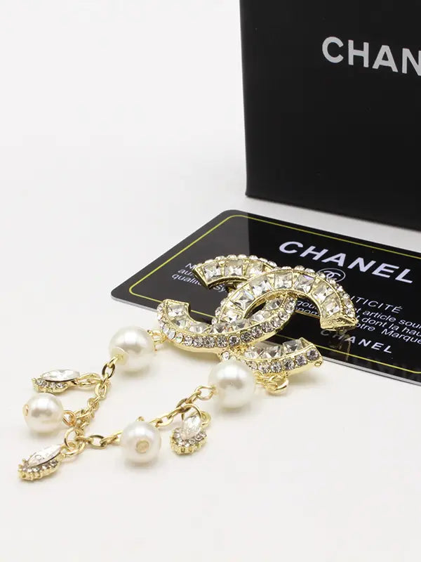 بروش شانيل كرستال لولو بيرل بروش chanel