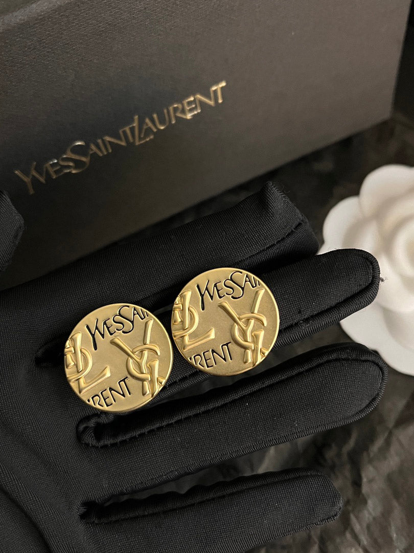 حلق ايف سان لوران مدور حلق ysl