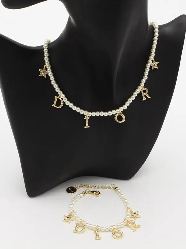 طقم ديور لولو ماستر 2 قطع اطقم dior ذهبي