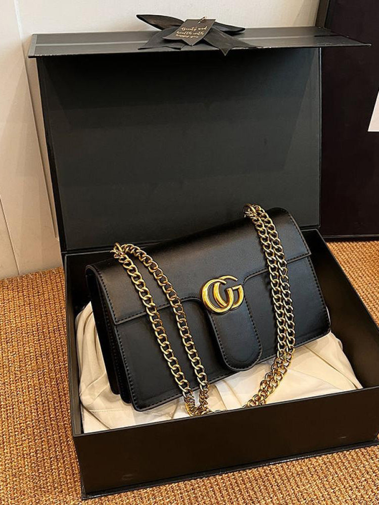 شنطة مستوحى من قوتشي 178 شنط وحقائب bvlgari