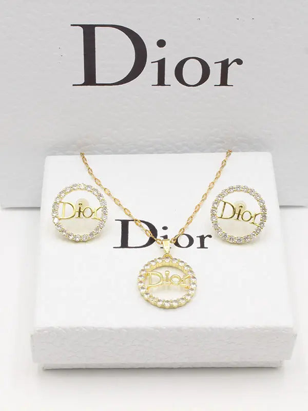 طقم ديور ناعم 2 قطع اطقم dior