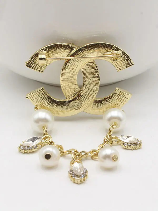 بروش شانيل كرستال لولو بيرل بروش chanel