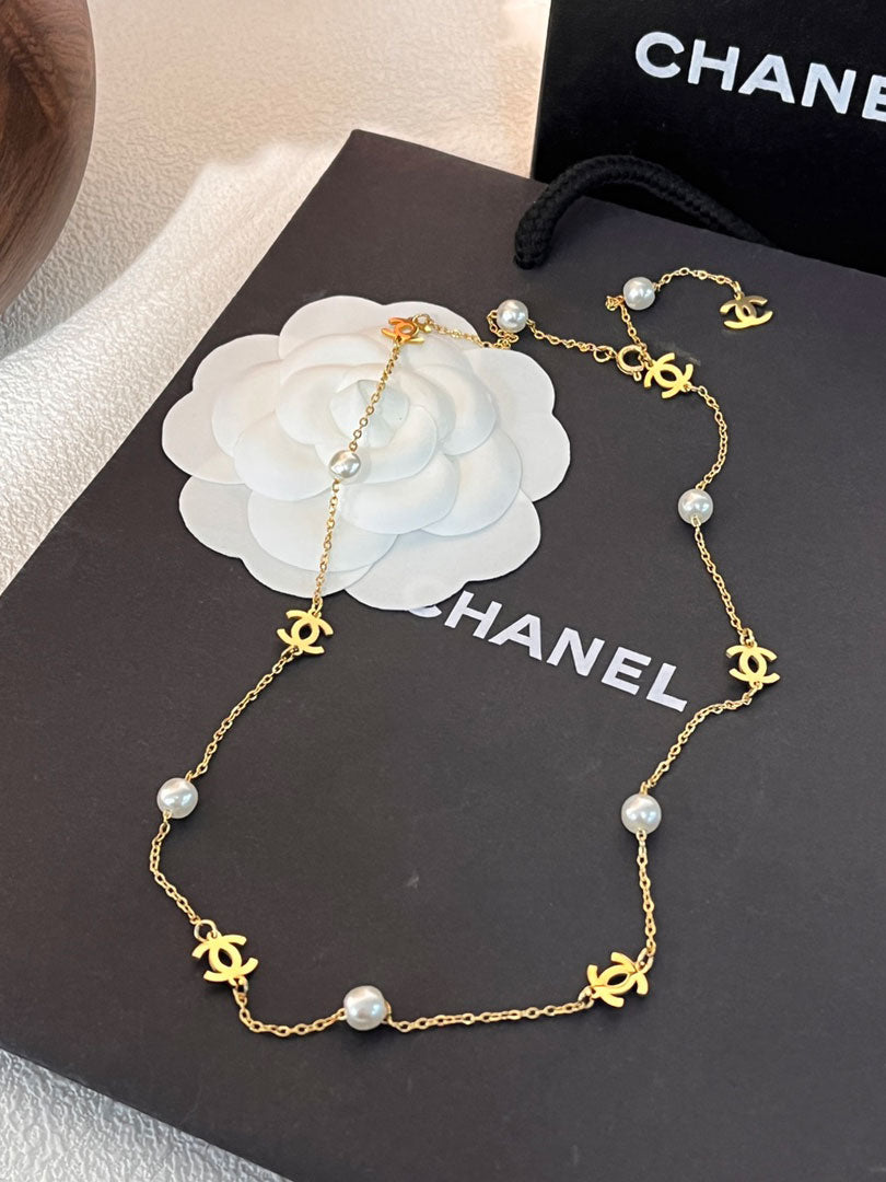 سلسال شانيل تشوكر طويل سلسال chanel ذهبي