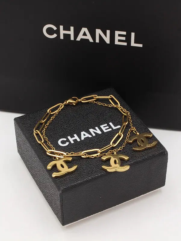 اسوارة شانيل دبل شاين لوقو ثري بندنت اسواره chanel ذهبي