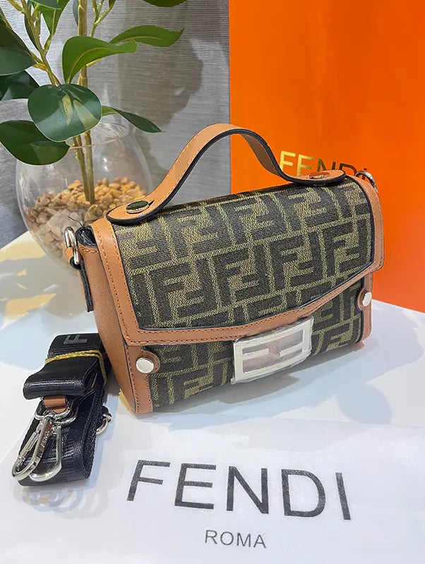 شنطة فندي براون ماستر شنط وحقائب fendi bags