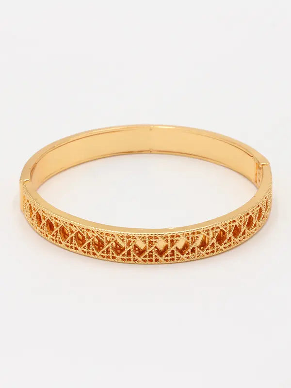 غوايش ديور اسواره dior ذهبي 17