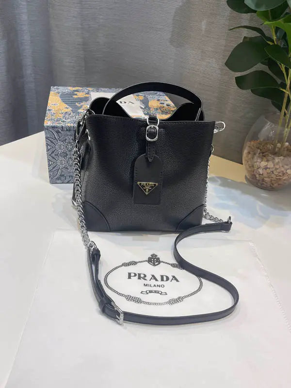 شنطة براد الجلد ماستر شنط وحقائب brada bags