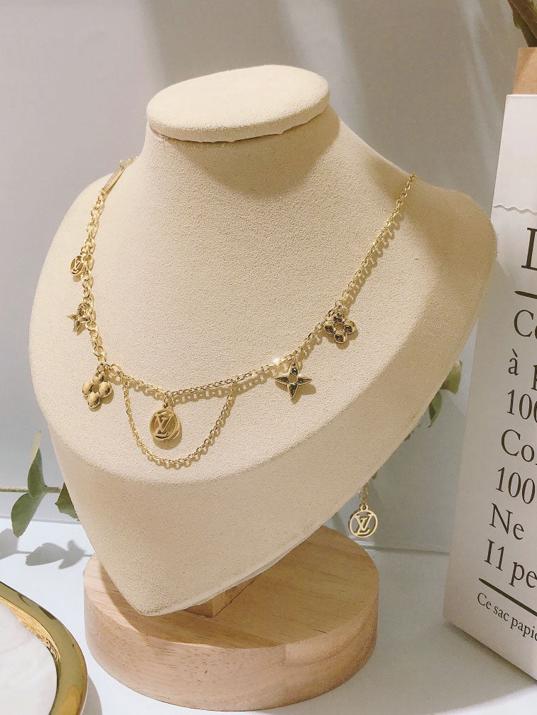 سلسال لويس فيتون ملتي بندنت سلسال louis vuitton