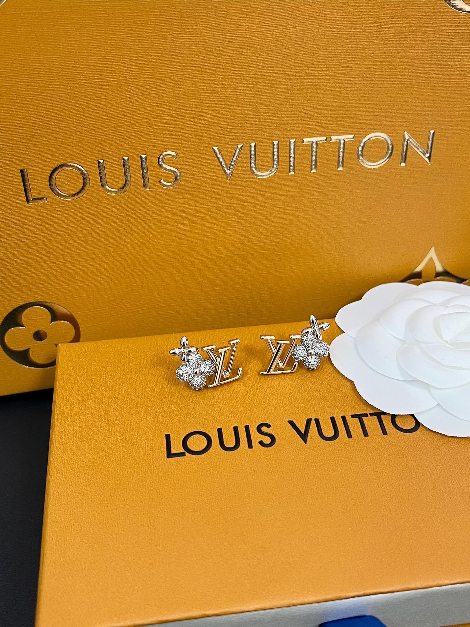 حلق لويس فيتون زركون 8046 حلق louis vuitton