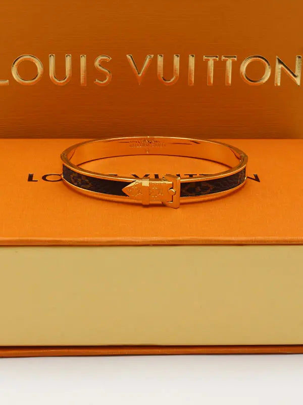اسواره لويس فيتون كي بانقل قولد اند براون اسواره louis vuitton