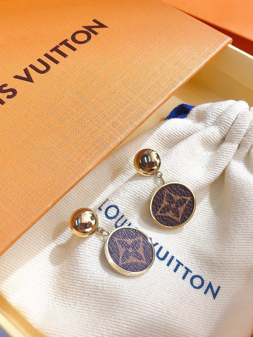 حلق لويس فيتون 8048 حلق louis vuitton ذهبي