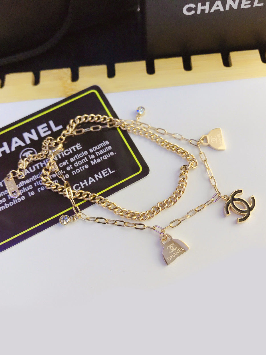 اساور شانيل لوقو بندنتس اسواره chanel