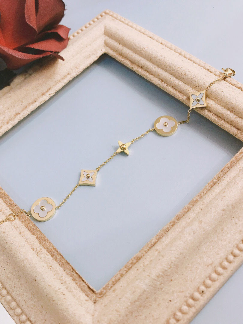 اسواره لويس فيتون لوقو وايت شيل اسواره louis vuitton