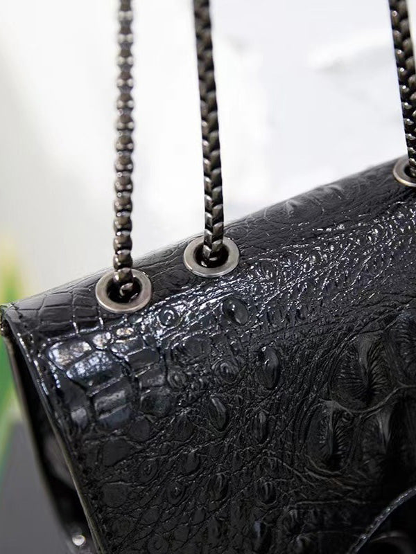 شنطة مستوحى من ديور شنط وحقائب dior