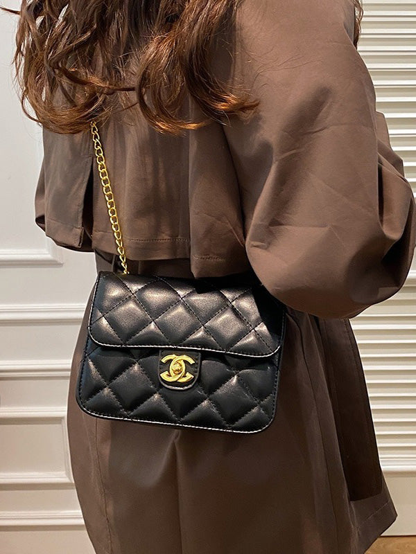 شنطة صغيره مستوحى من شانيل شنط وحقائب chanel