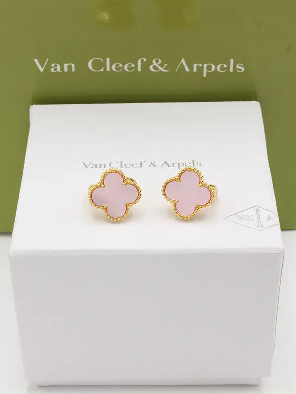 حلق فان كليف كبس الماستر حلق van cleef بينك ذهبي