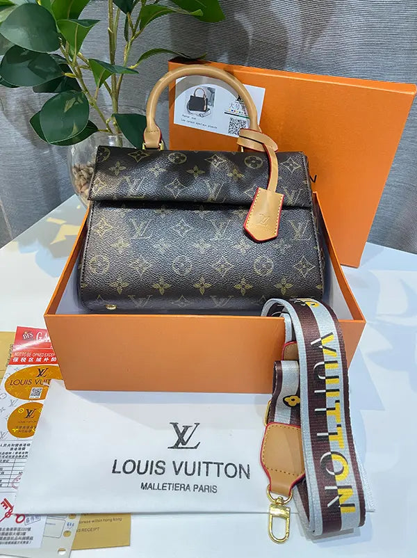 شنطة لويس فيتون الجديد ماستر 82 شنط وحقائب louis vuitton bags