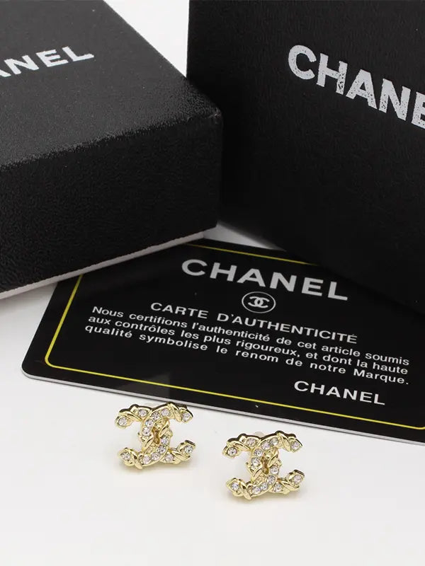 حلق شانيل 573 حلق chanel ذهبي