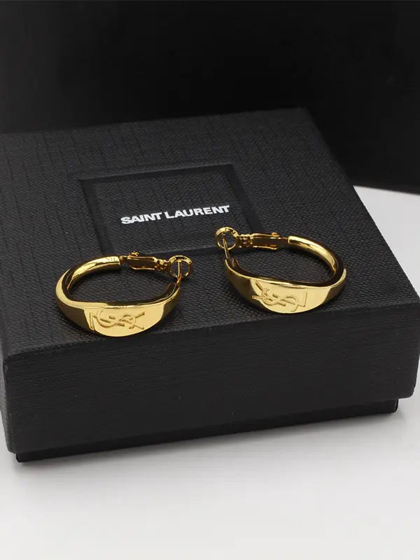 حلق ايف سان لوران مدور ذهبي لوقو حلق ysl