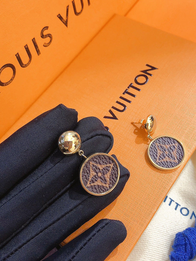 حلق لويس فيتون 8048 حلق louis vuitton
