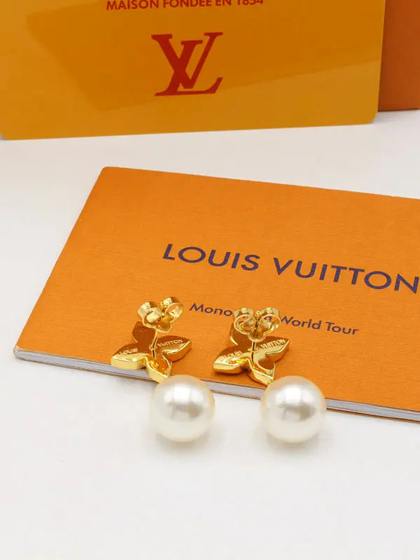 حلق لويس فيتون لولو وزركون لوقو حلق louis vuitton