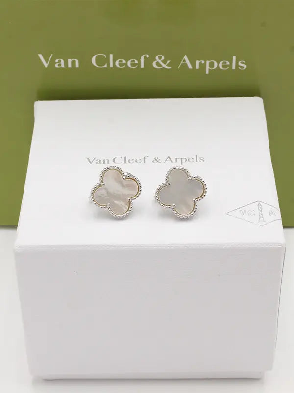 حلق فان كليف كبس الماستر حلق van cleef ابيض فضي