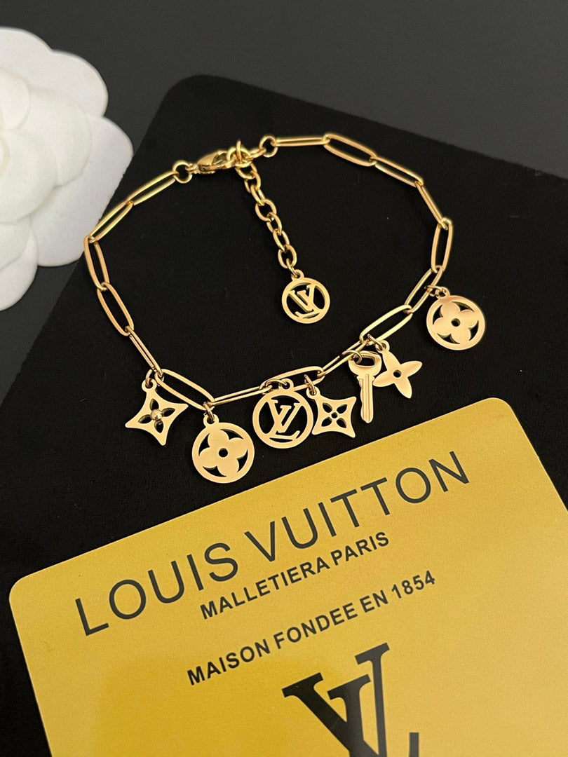 اساور لويس فيتون بدنتس قولد اسواره louis vuitton