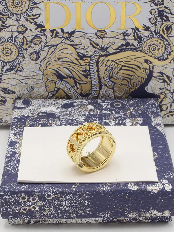 خاتم ديور ماستر الهبة خواتم dior