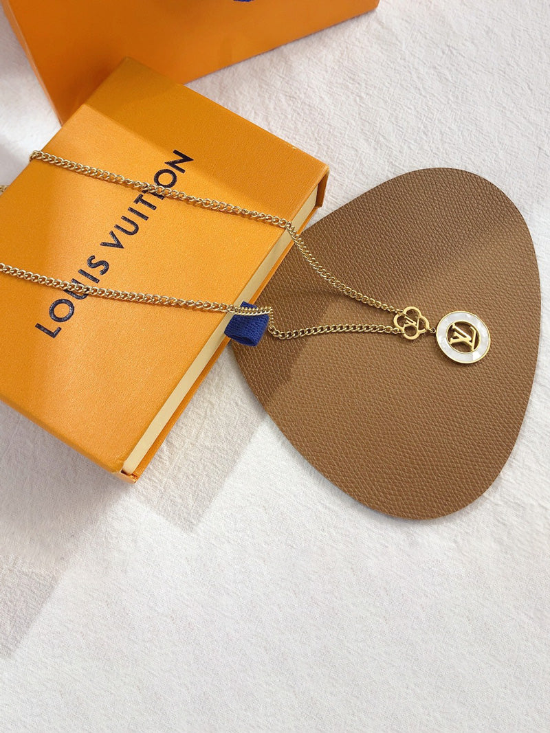 سلسال لويس فيتون بيق لوقو شيل سلسال louis vuitton