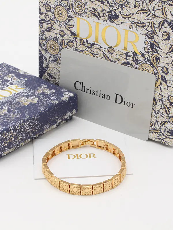 اساور ديور ميتال اوبن فيرجن الجديدة اسواره dior ذهبي