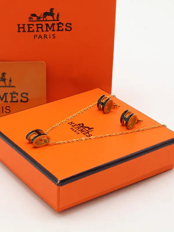طقم هيرمز ملون ناعم اطقم HERMES اسود