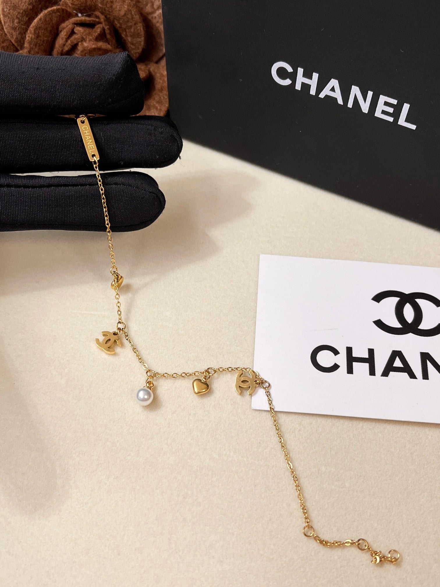 اساور شانيل لولو بيرل ناعمة اسواره chanel