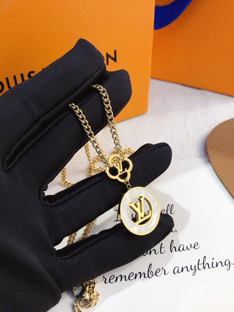 سلسال لويس فيتون بيق لوقو شيل سلسال louis vuitton