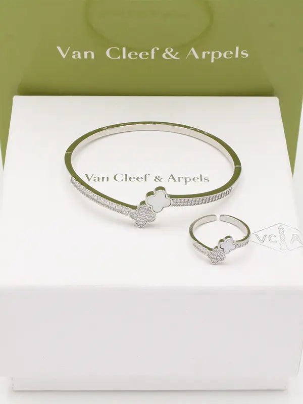 اساور وخاتم فان كليف وايت شيل زركون 793 اسواره van cleef فضي